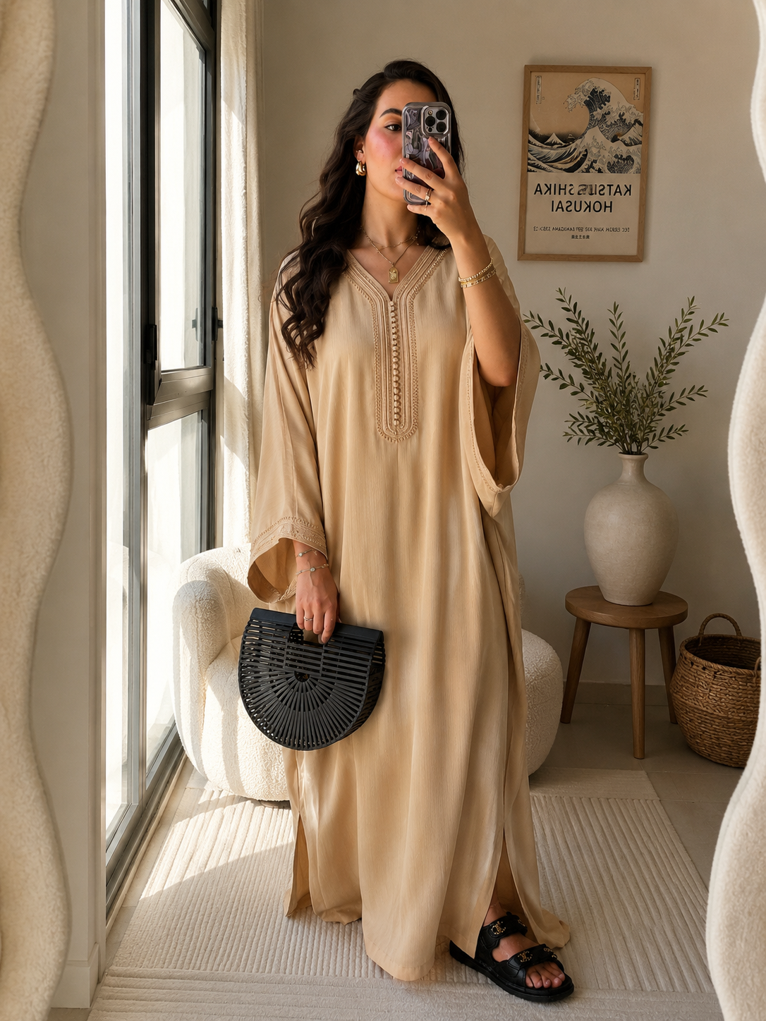 Abaya Noura couleur sable avec sfifa et aaqed dorés