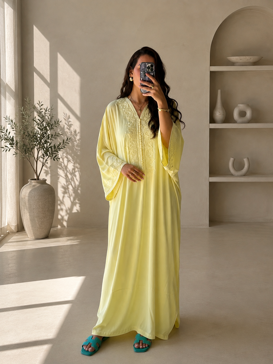 ABAYA LINA